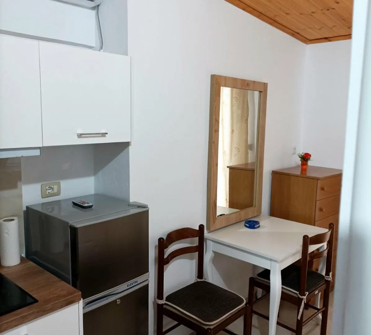 Villa Mihal Apartments Ksamil